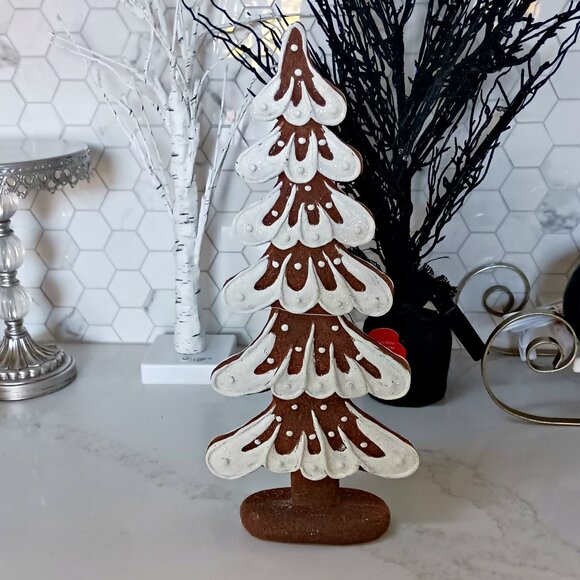 NEW! WHIMSICAL Frosted GINGERBREAD COOKIE TREE DECOR - Picture 3 of 4